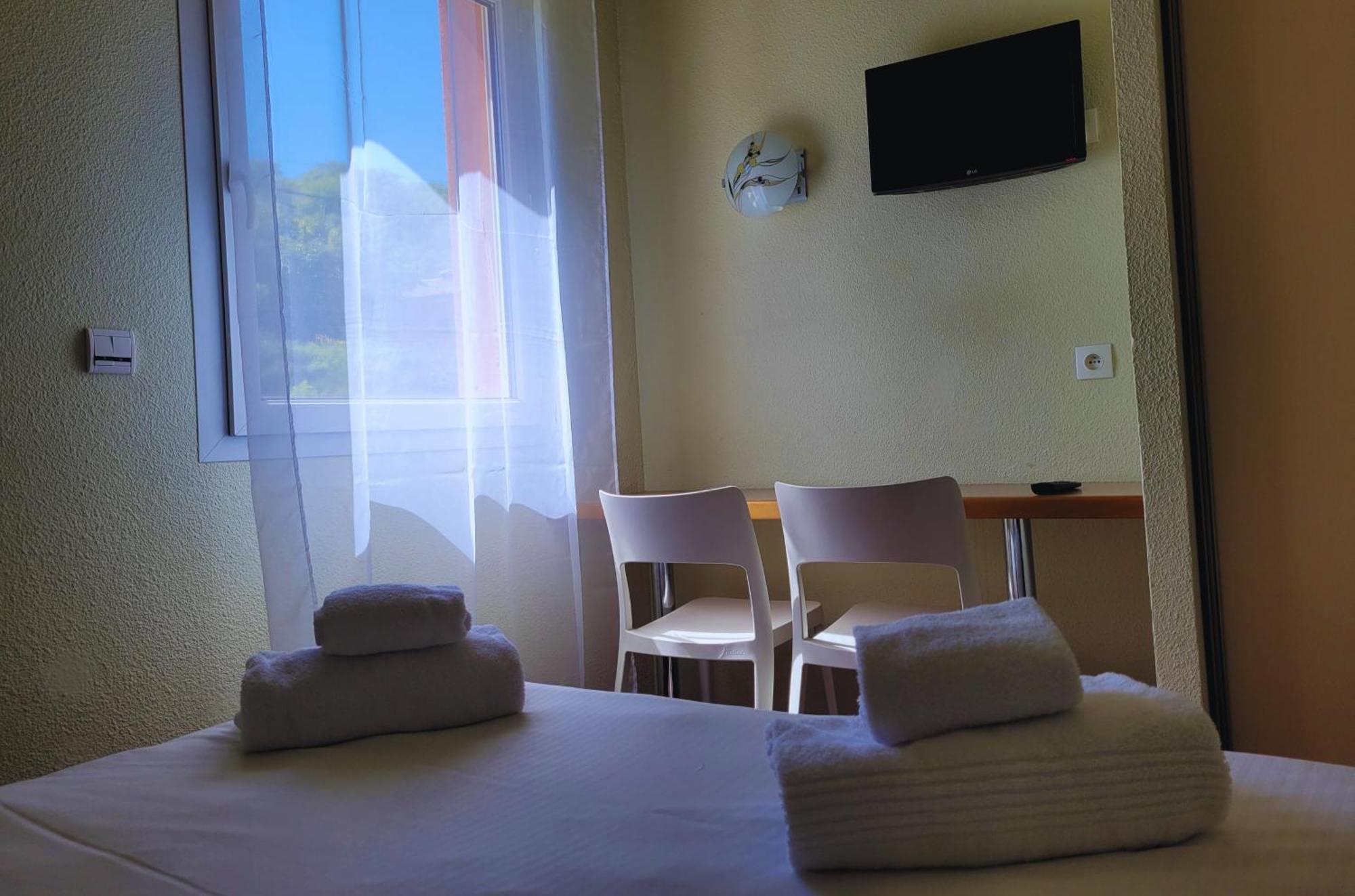 Hotel Restaurant Les Chataigniers بريفاس المظهر الخارجي الصورة