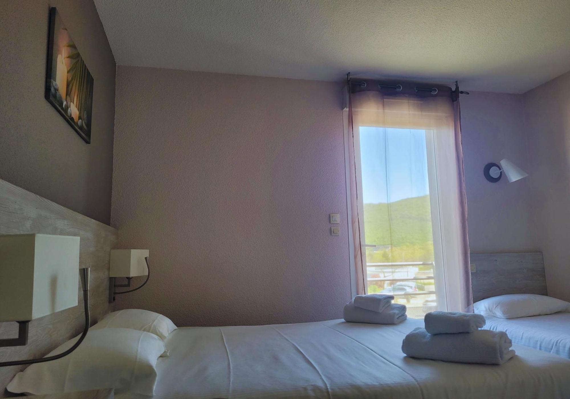 Hotel Restaurant Les Chataigniers بريفاس المظهر الخارجي الصورة